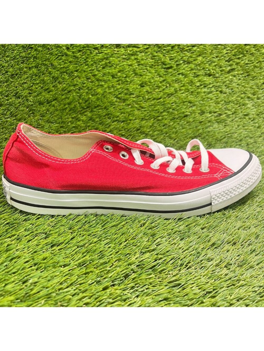 Converse Chuck Taylor All Star Ox Mens Size 11 Red White Athletic Shoes Sneakers